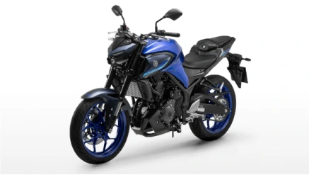 Moto Yamaha MT-03 azul